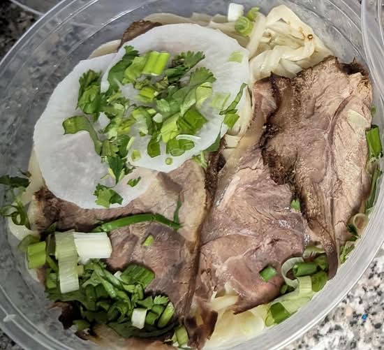 兰州牛肉面 / Soupe Aux Nouilles Avec Du Boeuf Lanzhou Fait Maison